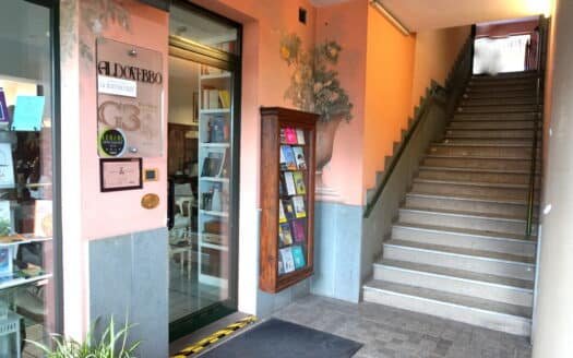Centro Pino torinese – locale commerciale