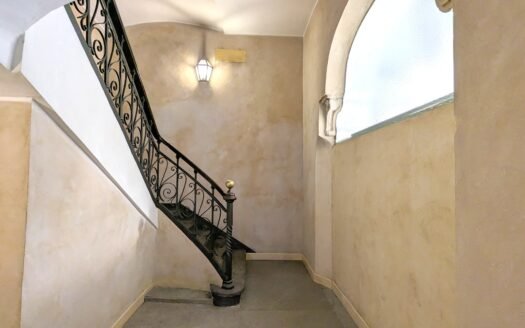 Via Garibaldi – signorile piano alto d'epoca