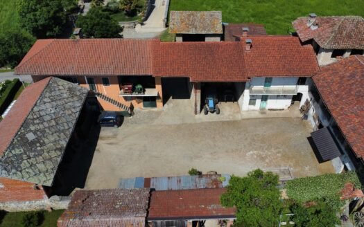 Osasco – Cascinale indipendente di grandi dimensioni