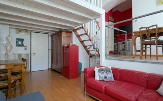 Via Peyron – Affittasi elegante loft arredato