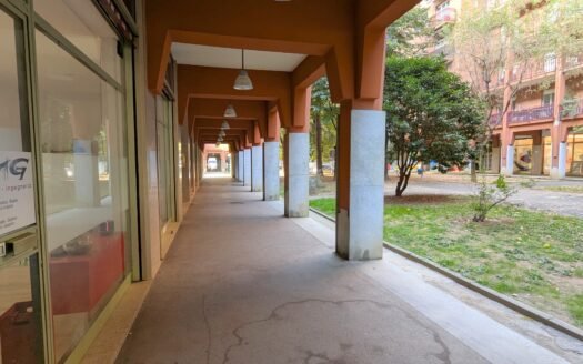 Collegno – Locale commerciale in ottime condizioni