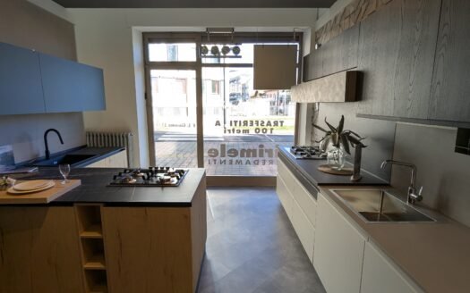 Beinasco – locale commerciale con grande visibilità e passaggio