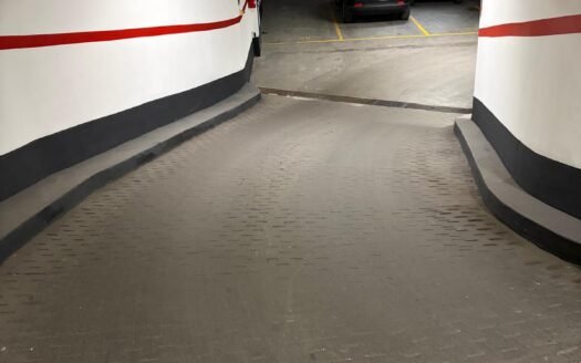 Crocetta – posti auto vendesi