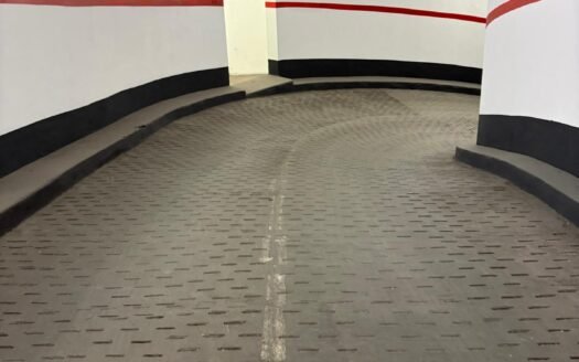 Crocetta – posti auto vendesi