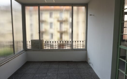 Torino – Via Sacchi affittasi ufficio/abitazione