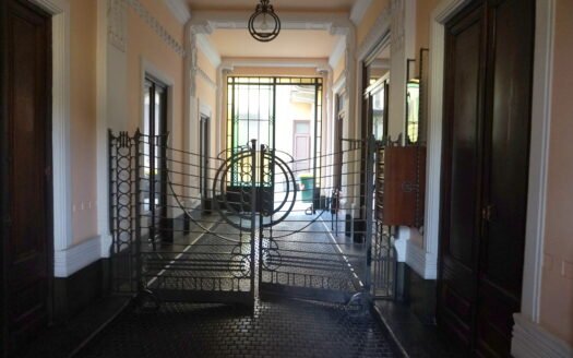 Torino – Via Sacchi affittasi ufficio/abitazione