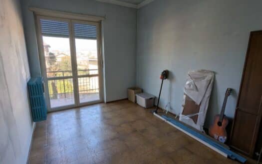 Chieri – via Cesare Pavese quadrilocale da ristrutturare