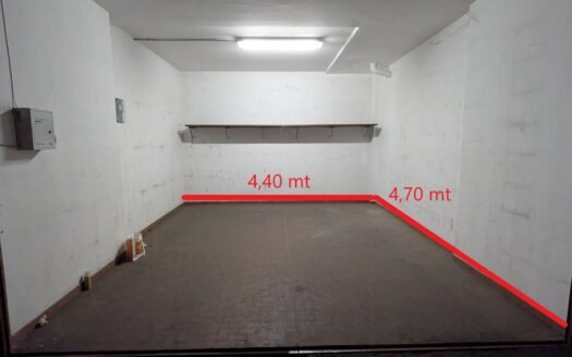 Via Monza – box auto doppio