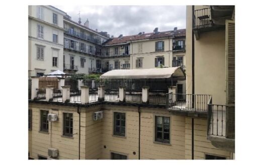 Piazza Solferino – prestigioso ufficio – epoca