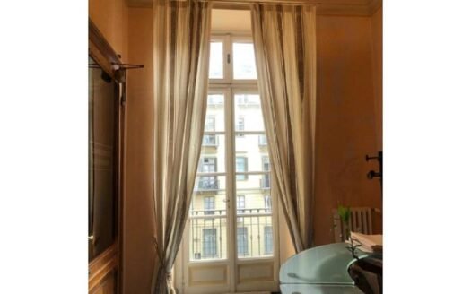 Piazza Solferino – prestigioso ufficio – epoca