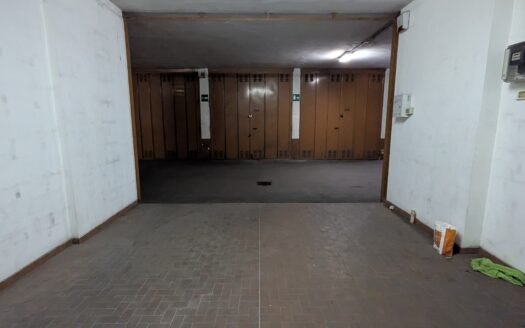 Via Monza – box auto doppio