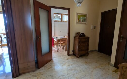 Regio Parco – Via Cravero – Quadrilocale panoramico al quinto piano con posto auto