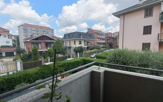 Grugliasco – affittasi quadrilocale parzialmente arredato