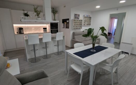 Elegante appartamento di nuova costruzione in classe A4 – con box e ampi balconi