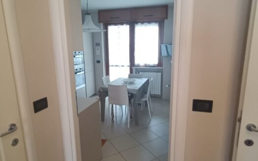 Grugliasco – affittasi quadrilocale parzialmente arredato