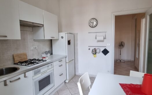 Crocetta – Via Pigafetta, affittasi trilocale a studenti