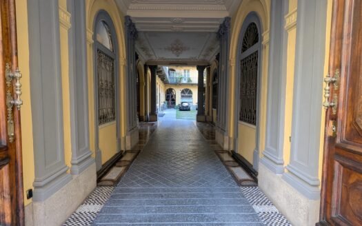 Elegante appartamento d’epoca a due passi da Piazza Solferino