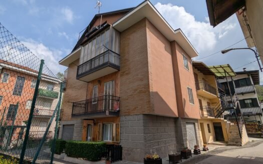 Rubiana Mollarbrunatto – trilocale luminoso con tripla esposizione