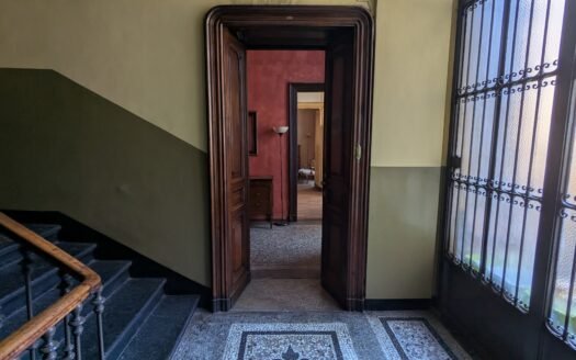 Elegante appartamento d’epoca da personalizzare a due passi da Piazza Solferino
