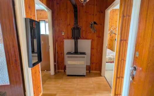 Rubiana frazione Mollarbrunatto – Trilocale luminoso con tripla esposizione, posto auto e terreno