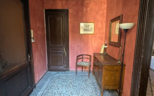 Elegante appartamento d’epoca da personalizzare a due passi da Piazza Solferino