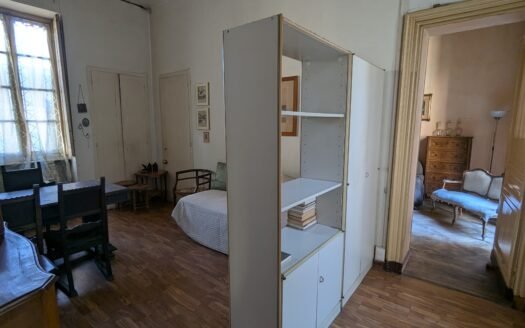 Elegante appartamento d’epoca da personalizzare a due passi da Piazza Solferino