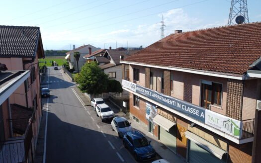 Moncalieri – Borgata Tagliaferro – Ampio appartamento con porticato e giardino privati