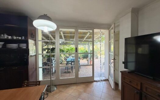 Sasso di Bordighera – panoramico appartamento con terrazza e giardino privato