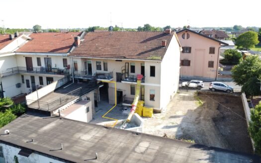 Moncalieri – Borgata Tagliaferro – Ampio appartamento con porticato e giardino privati