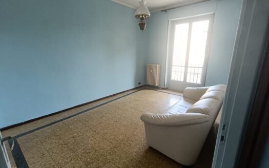Don Bosco – affittasi bilocale in Via Capua