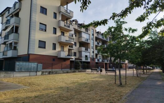 Nichelino – Affascinante appartamento bilivelli in classe energetica A2 con terrazzi, box e cantina