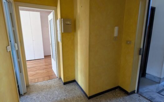 San Paolo – Luminoso bilocale al piano alto con ampio balcone
