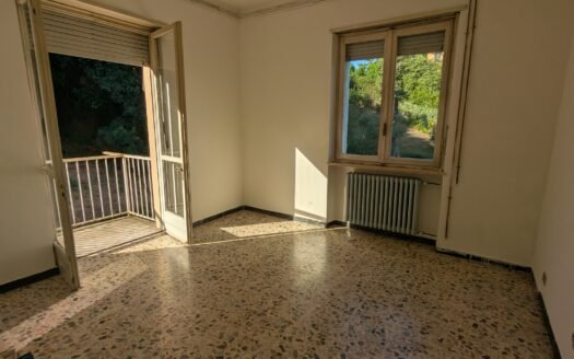 Pino torinese – via Roma trilocale panoramico libero su tre lati