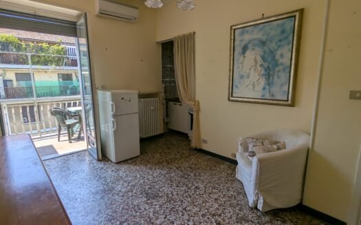 San Paolo – Luminoso bilocale al piano alto con ampio balcone