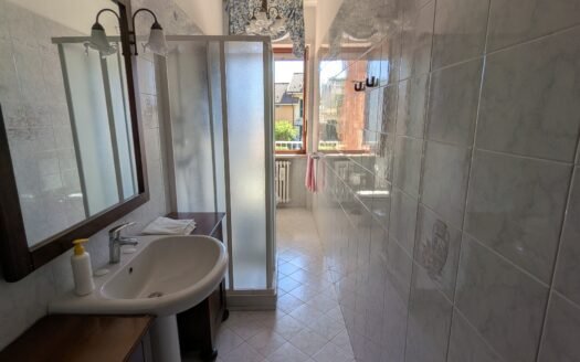 Chieri – Zona Roaschia – Villetta a schiera con giardino privato e autorimessa doppia