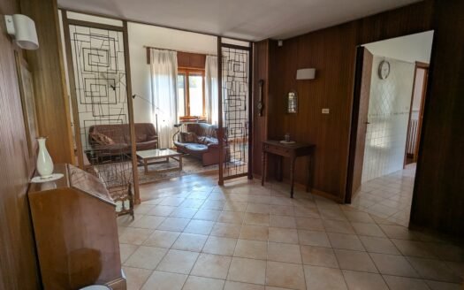 Pino torinese – elegante villa immersa nel verde