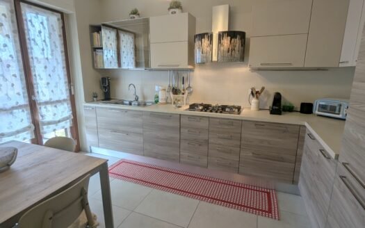 Nichelino – Affascinante appartamento bilivelli in classe energetica A2 con terrazzi, box e cantina