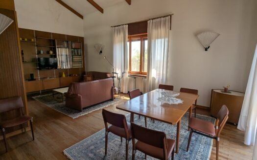 Pino torinese – elegante villa immersa nel verde