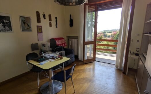 Pino torinese – elegante villa immersa nel verde
