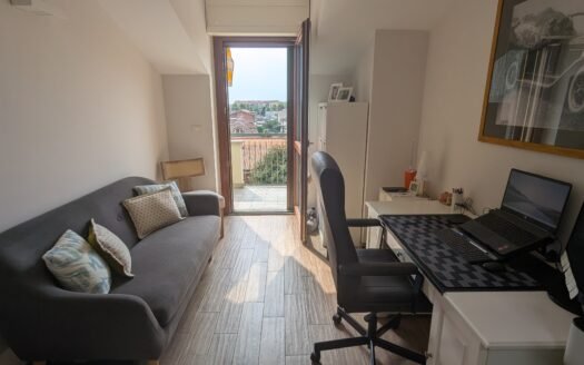 Nichelino – Affascinante appartamento bilivelli in classe energetica A2 con terrazzi, box e cantina