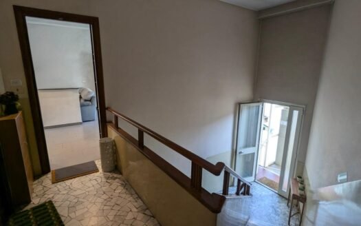 Regio Parco bilocale ultimo piano totalmente ristrutturato