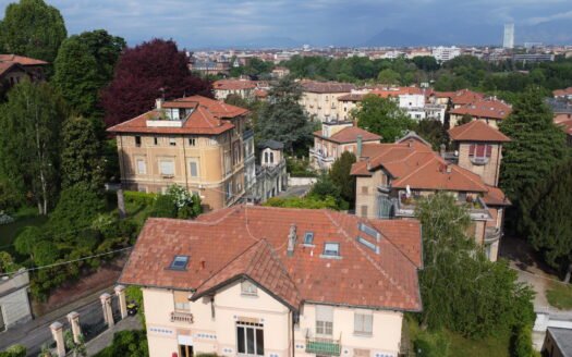 Precollina – Affascinante appartamento in villa Liberty
