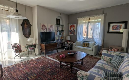 Precollina – Affascinante appartamento in villa Liberty